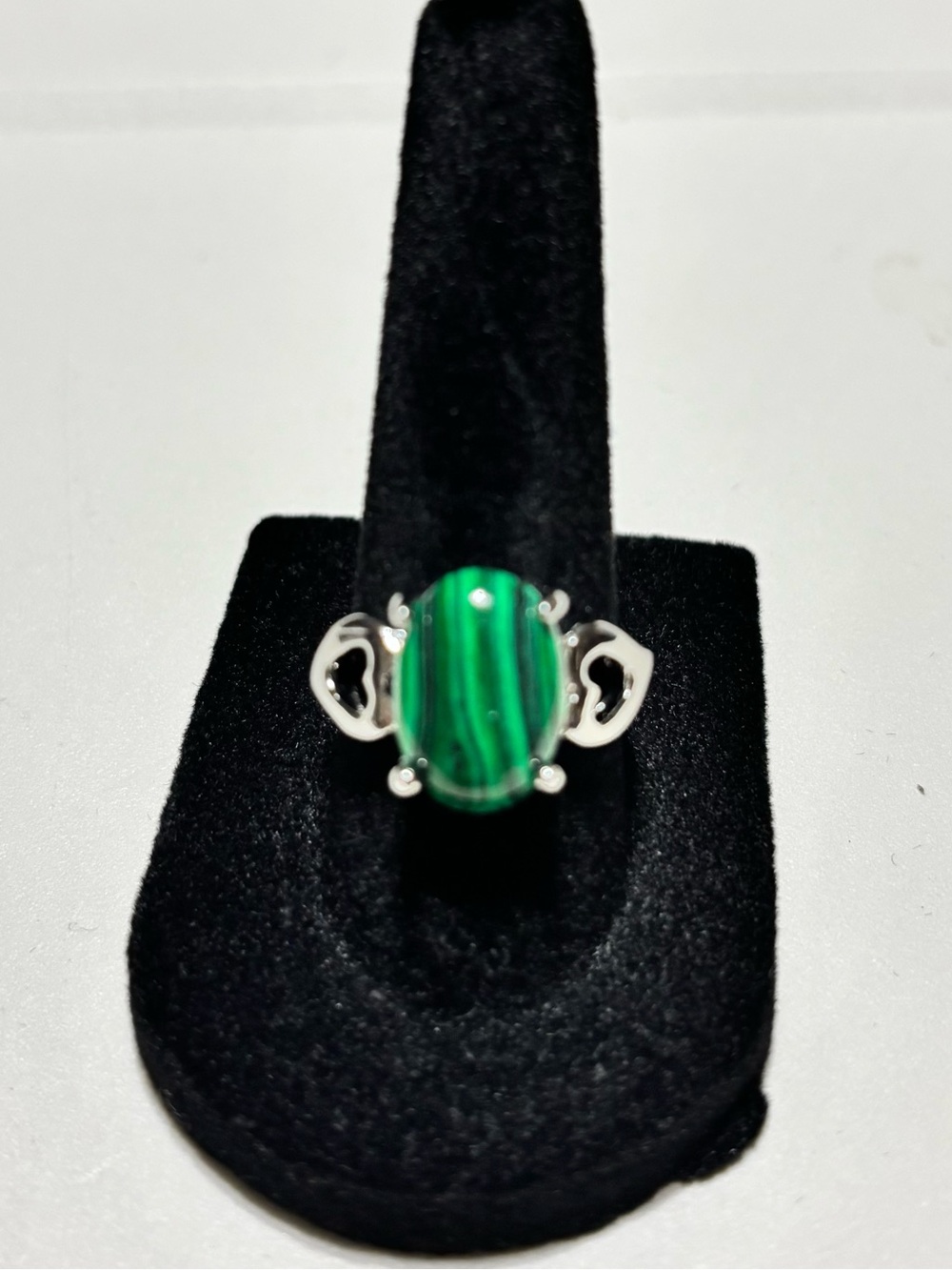 Green Malachite Oval Ring with Silver band with heart accents Size 8-9